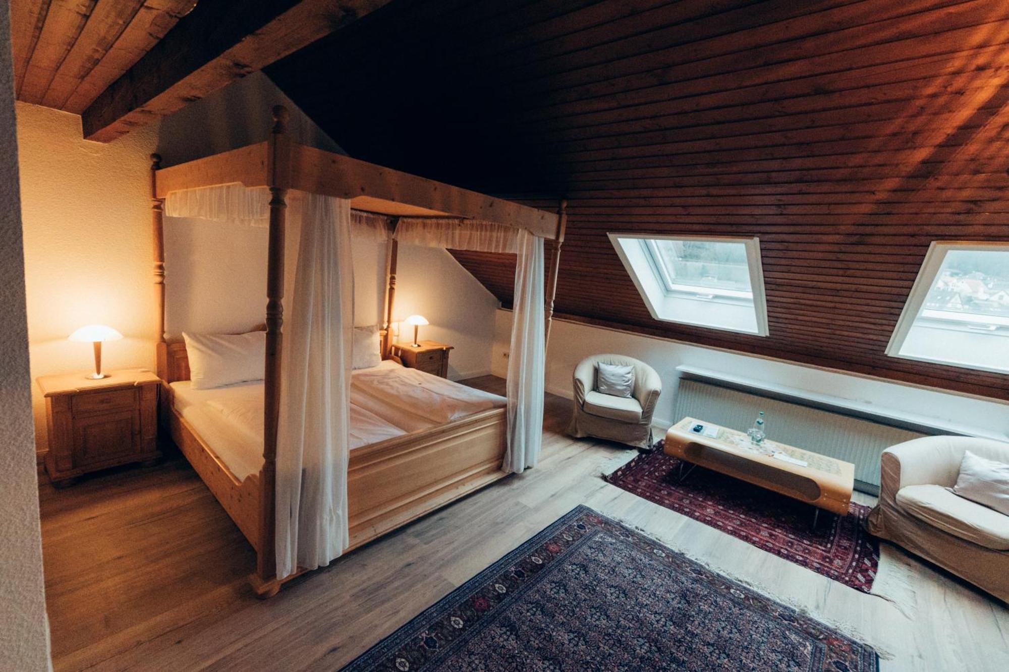 Gasthof Hotel Zur Post Egloffstein Екстер'єр фото