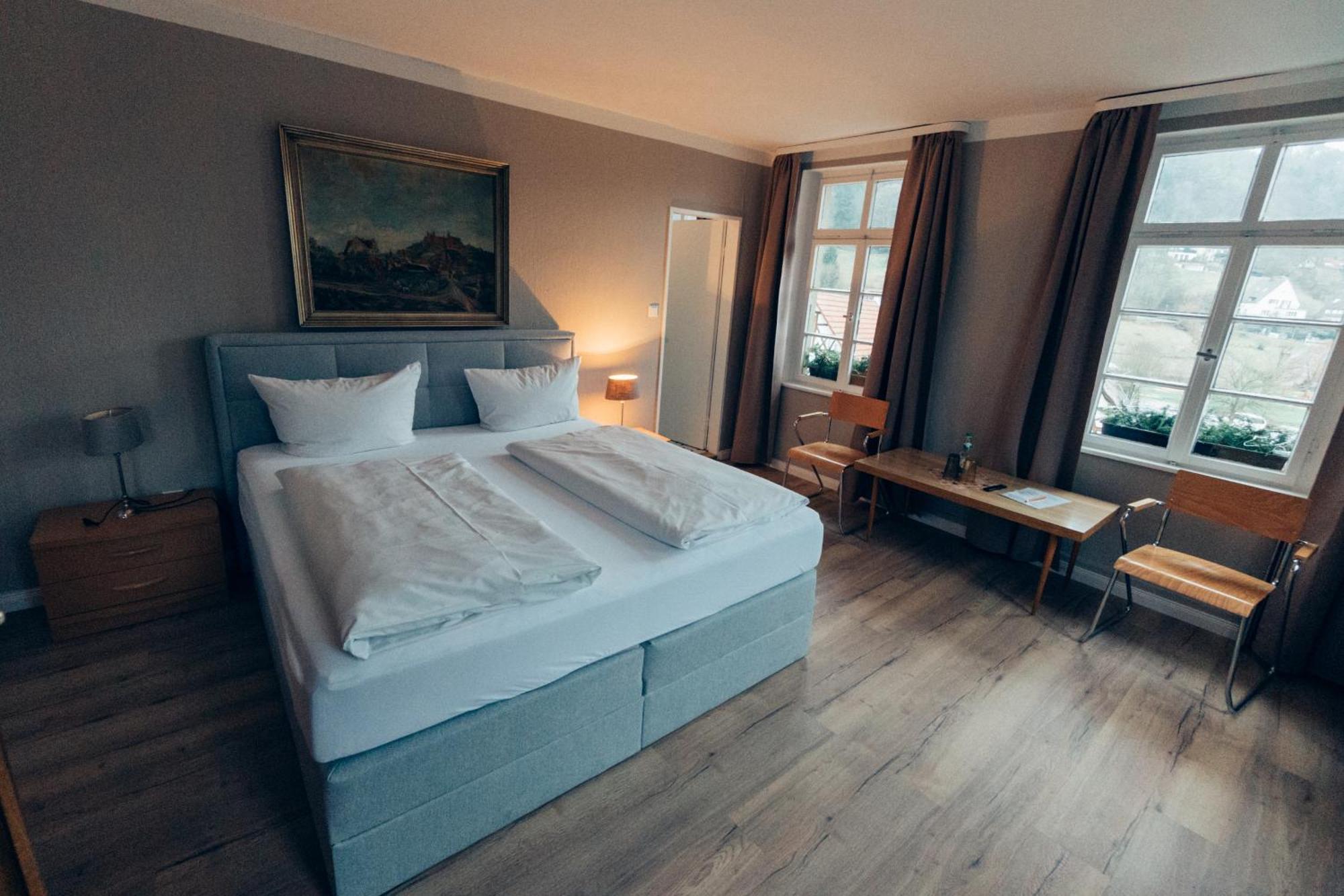 Gasthof Hotel Zur Post Egloffstein Екстер'єр фото