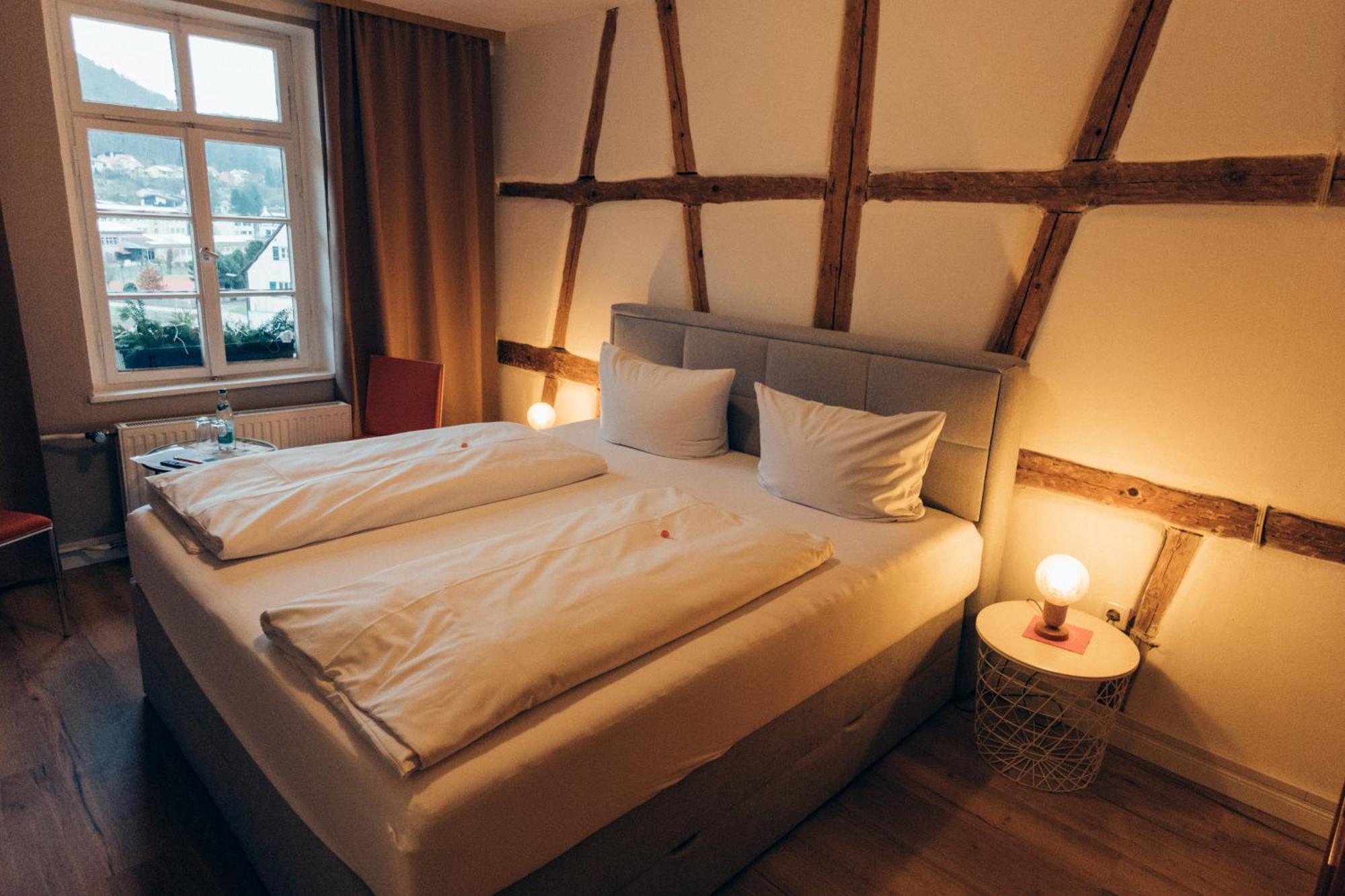 Gasthof Hotel Zur Post Egloffstein Екстер'єр фото