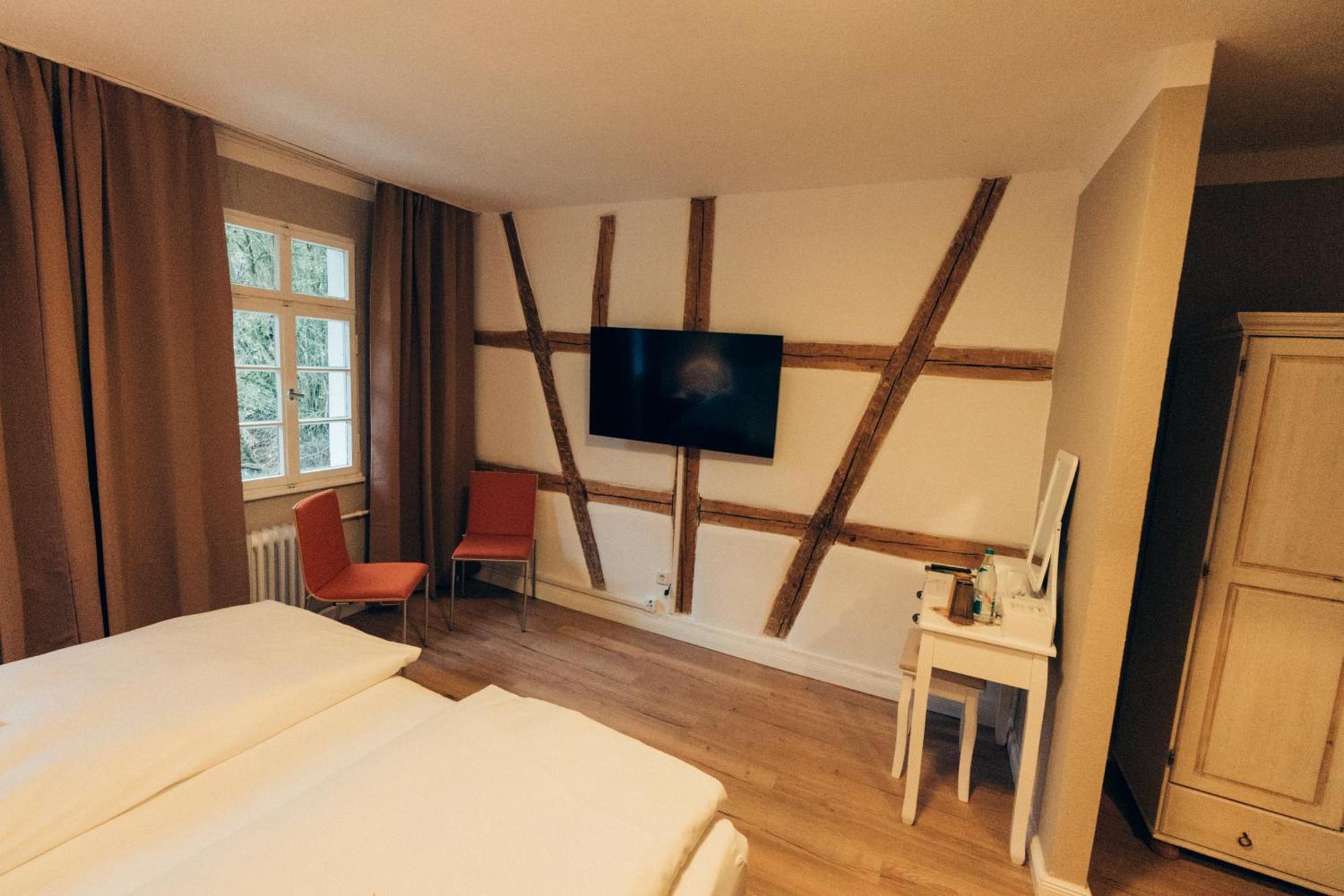 Gasthof Hotel Zur Post Egloffstein Екстер'єр фото