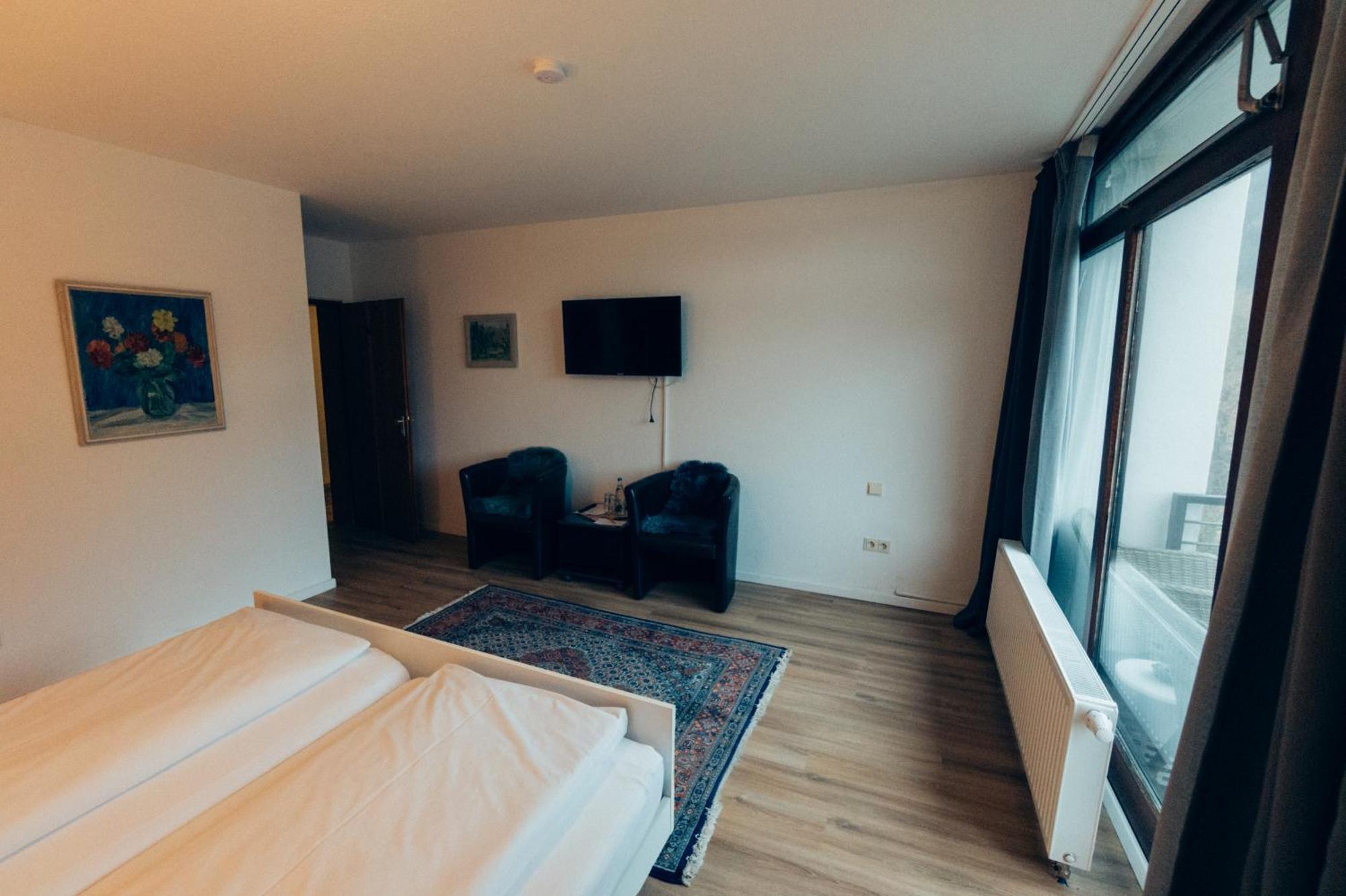 Gasthof Hotel Zur Post Egloffstein Екстер'єр фото